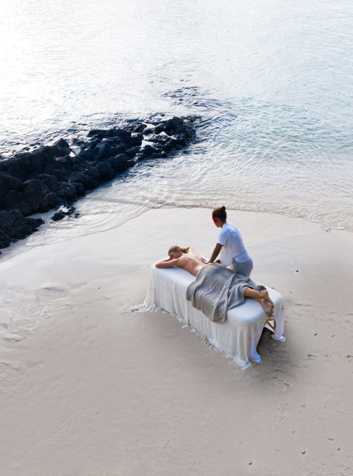 Relaxing Fiji beach massage